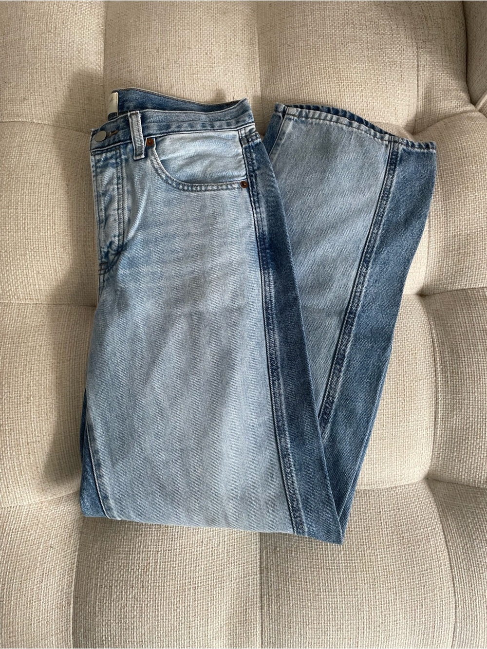 Universal Thread 90’s Baggy Mid-Rise Two Tone Colorblock Jeans Light/Medium Wash